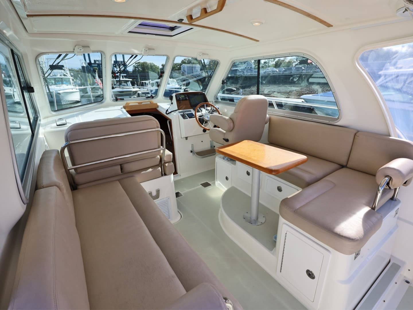 Pilothouse Dinette