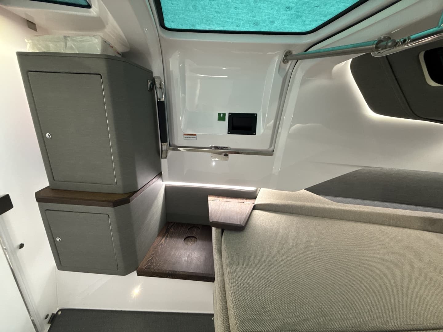 2023 Axopar Brabus 37 XC Cross Cabin