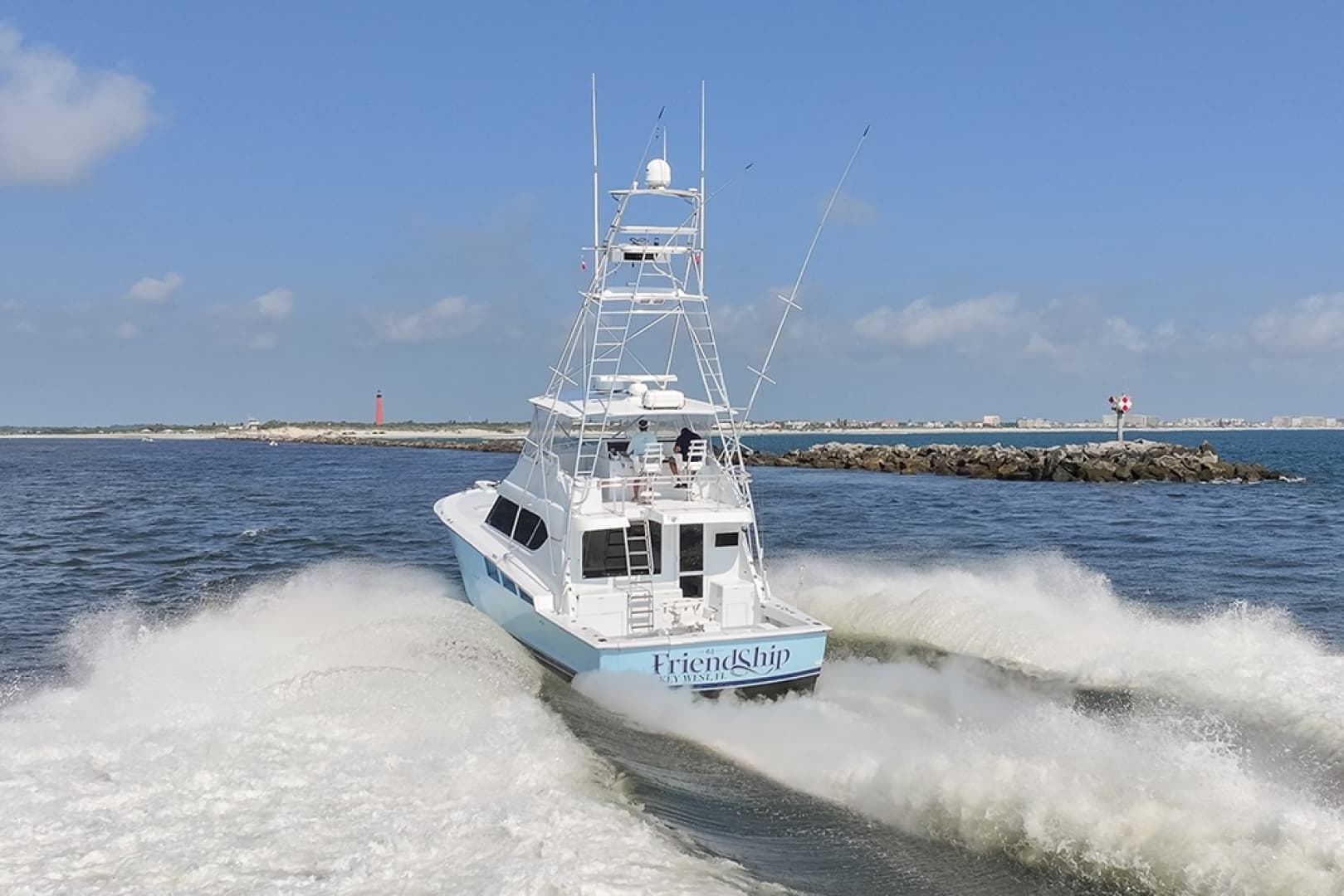 Port quarter profile while underway