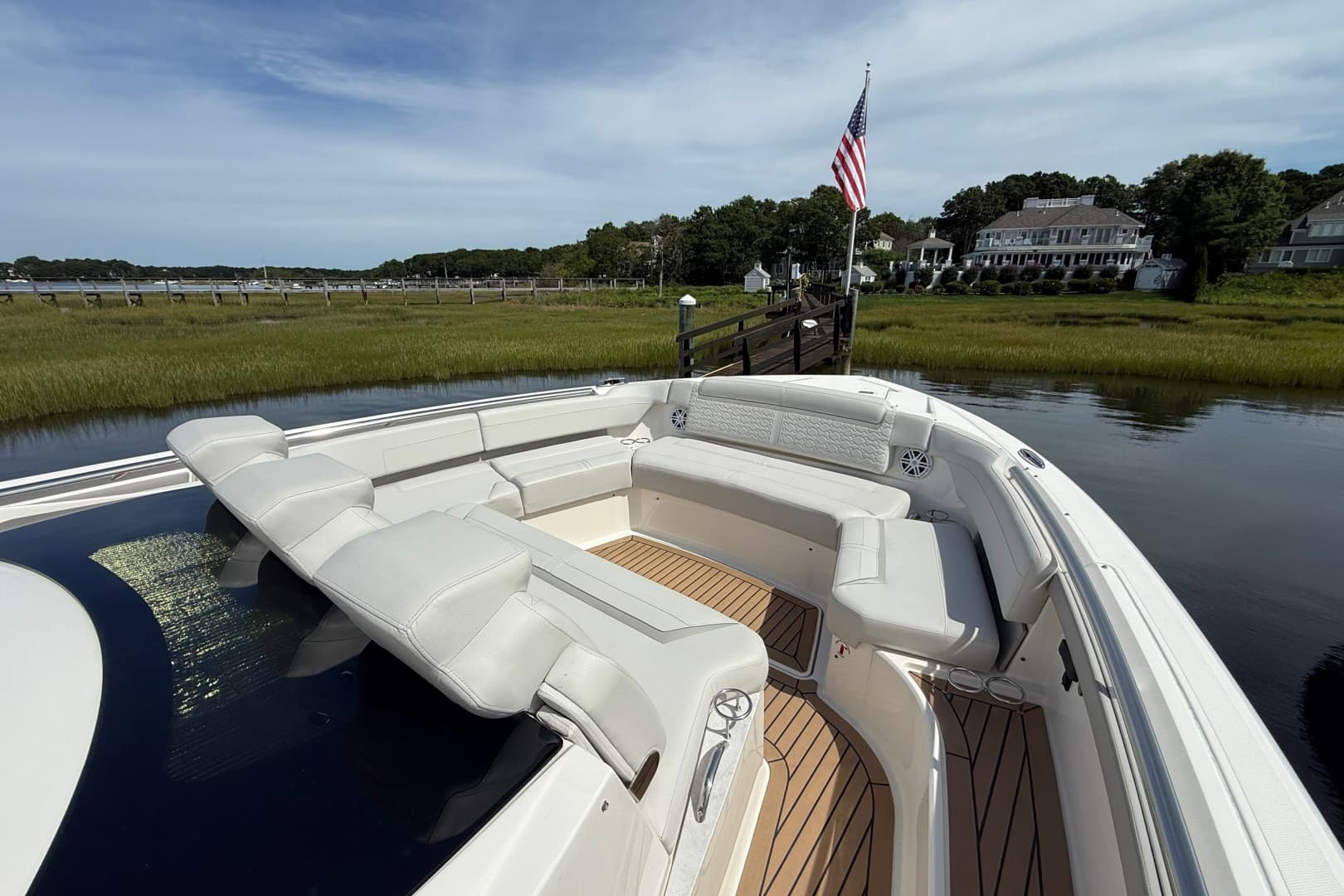 2022 Tiara Yachts 48 LS