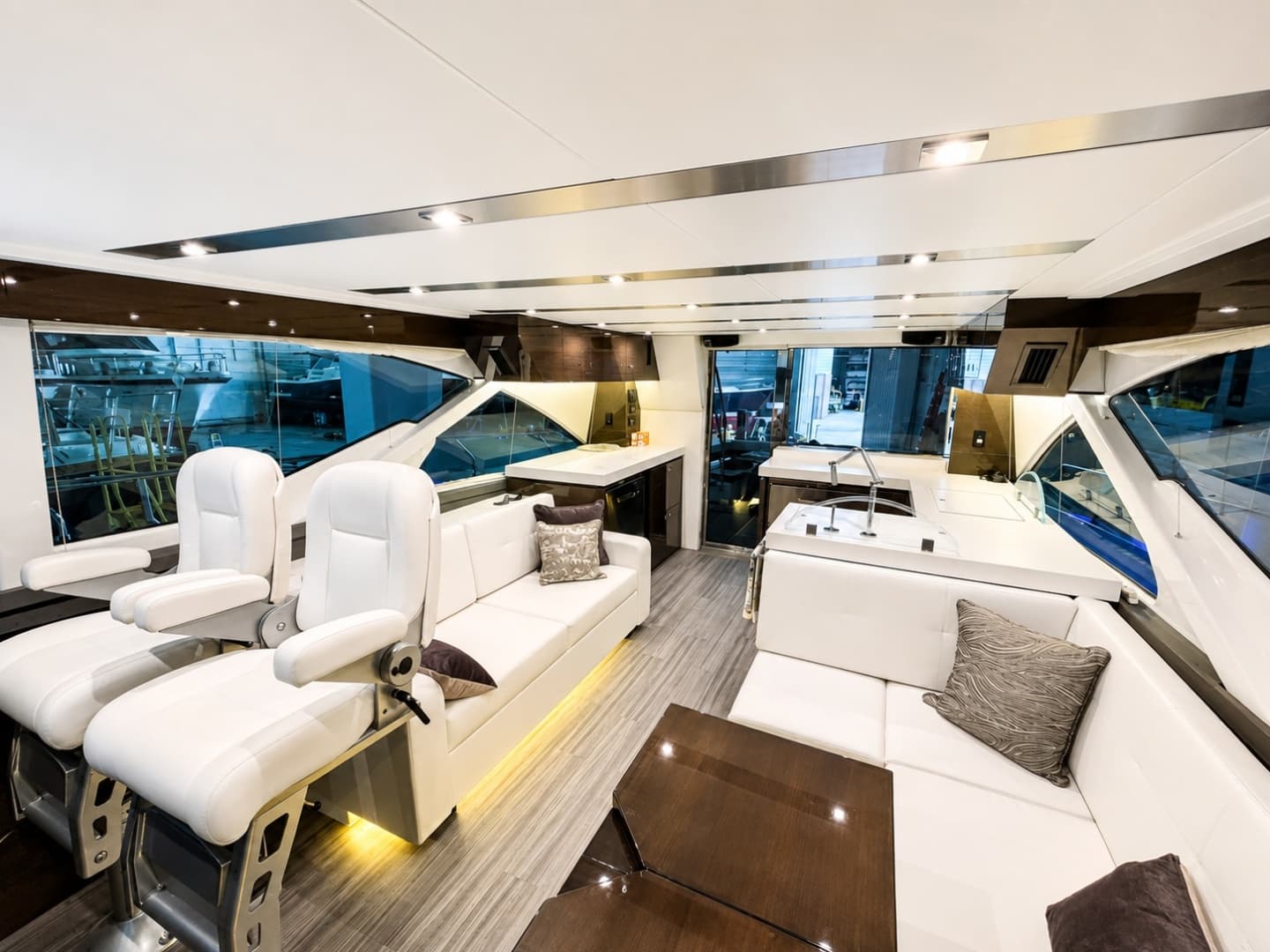 2019 Cruisers 60 FLY