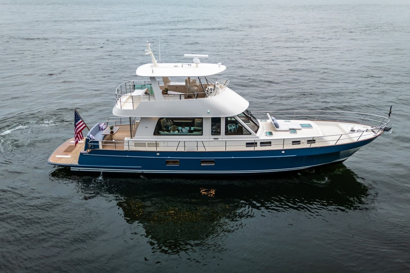 2027 Hunt Yachts 56 Flybridge
