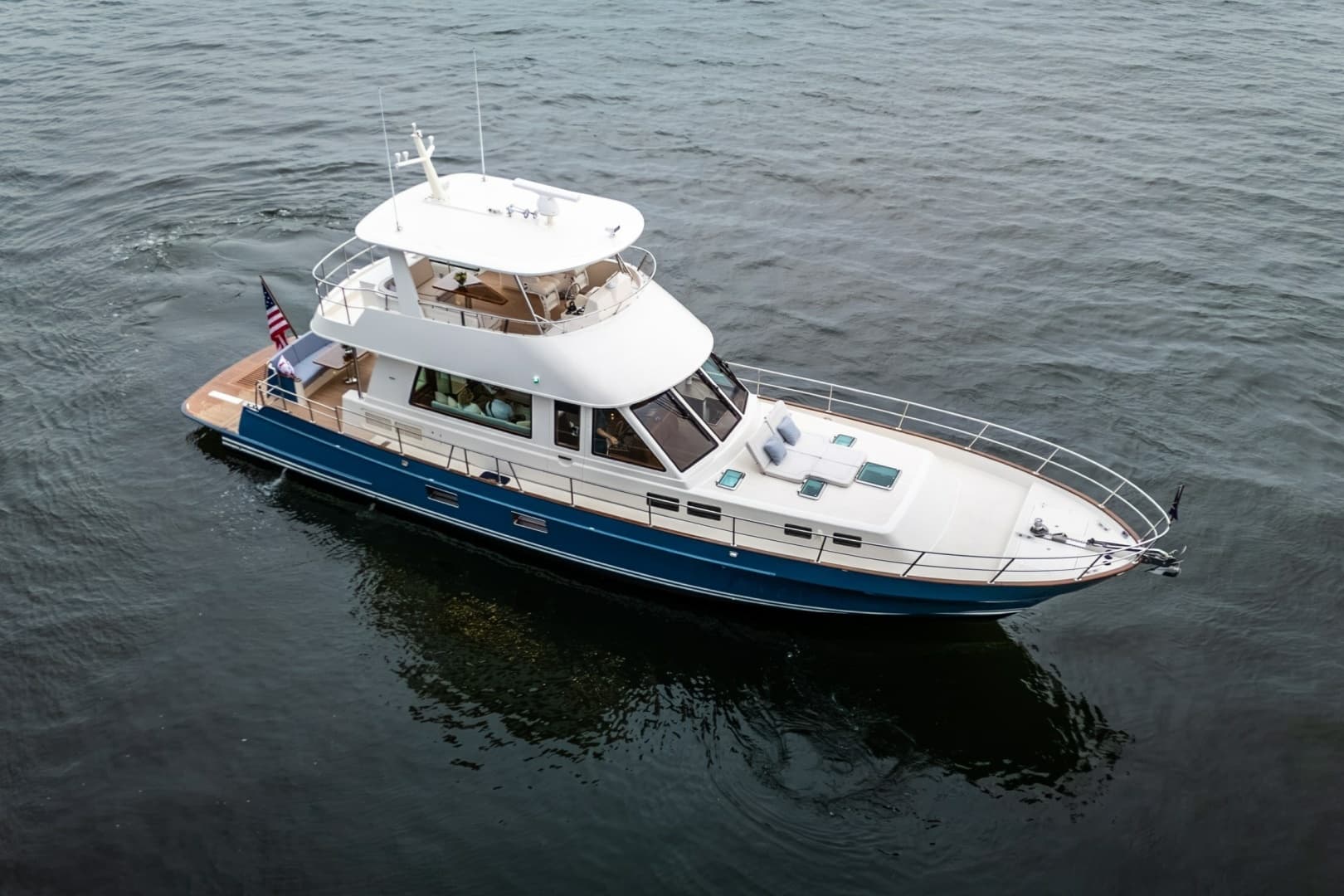 2027 Hunt Yachts 56 Flybridge