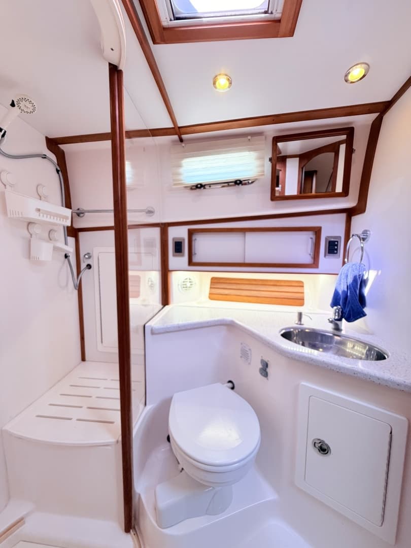 2012 Sabre 42 Salon Express