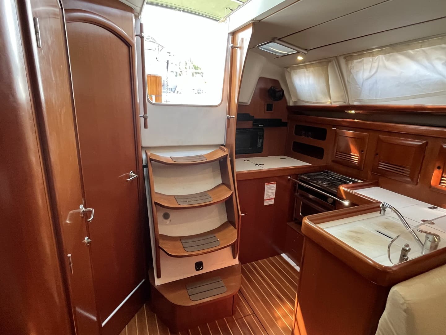 2006 Beneteau Oceanis 393