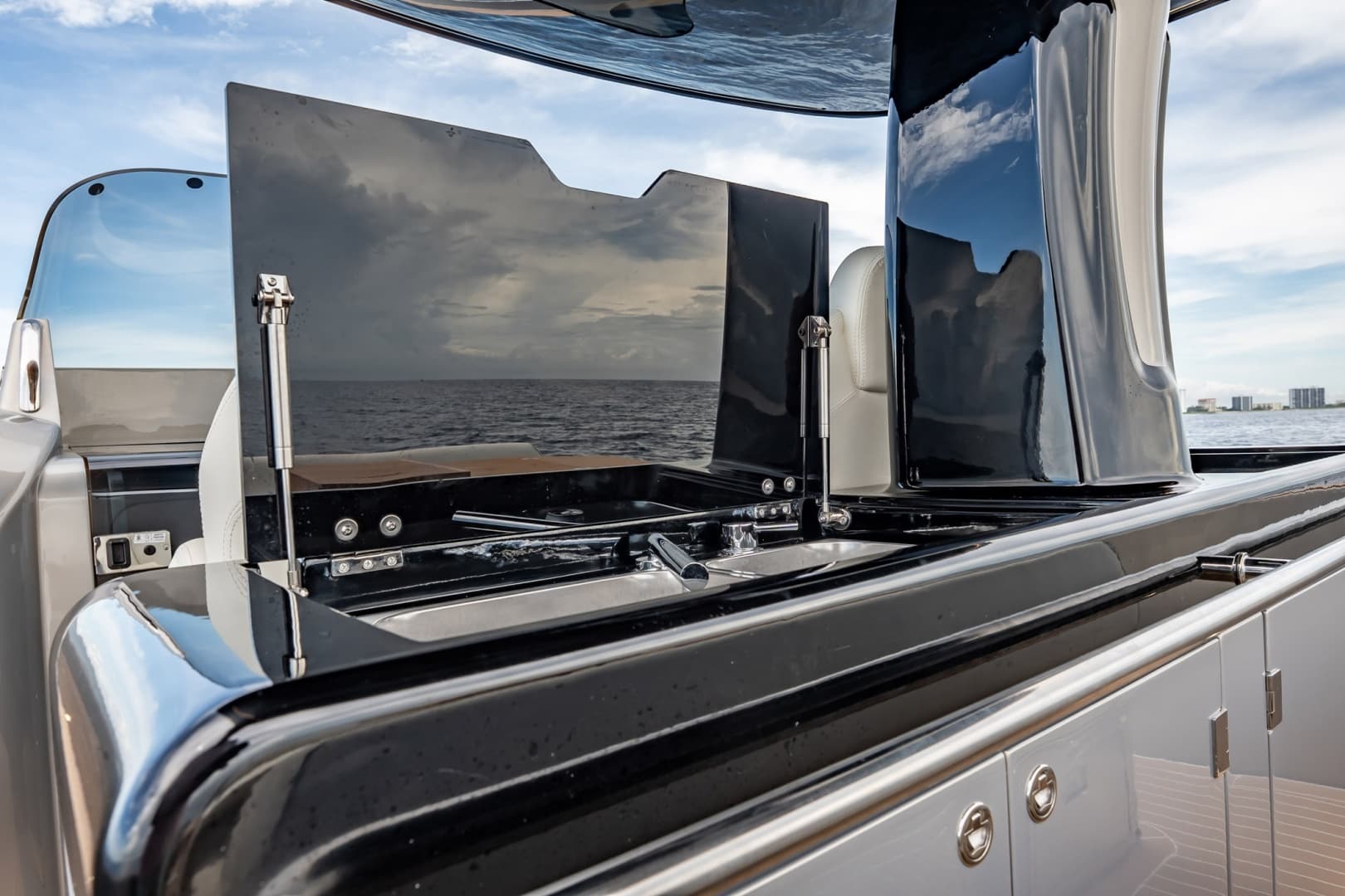 2024 Solaris 40F