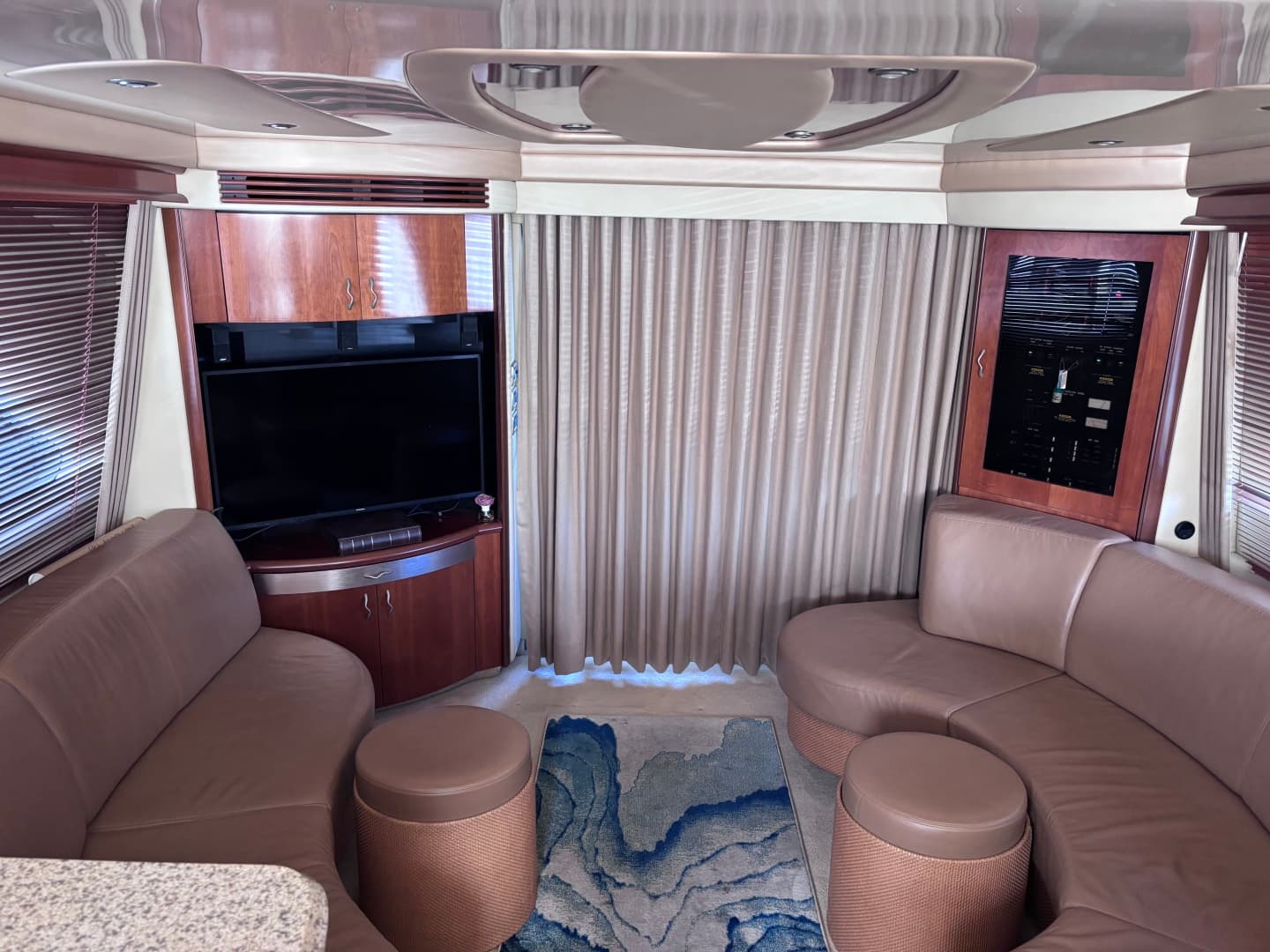 2005 Sea Ray 550 SEDAN BRIDGE