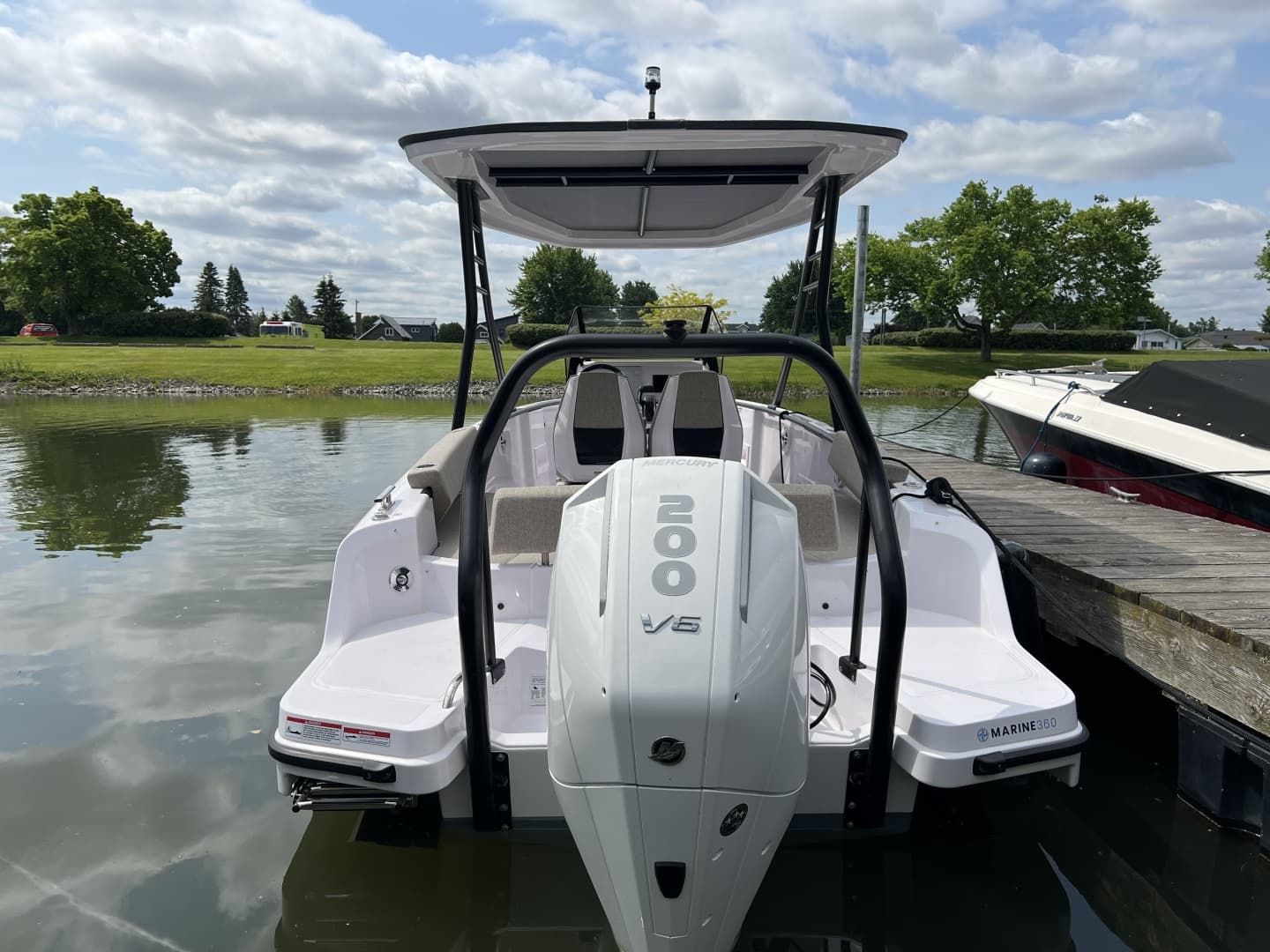2024 Axopar 22 T-Top