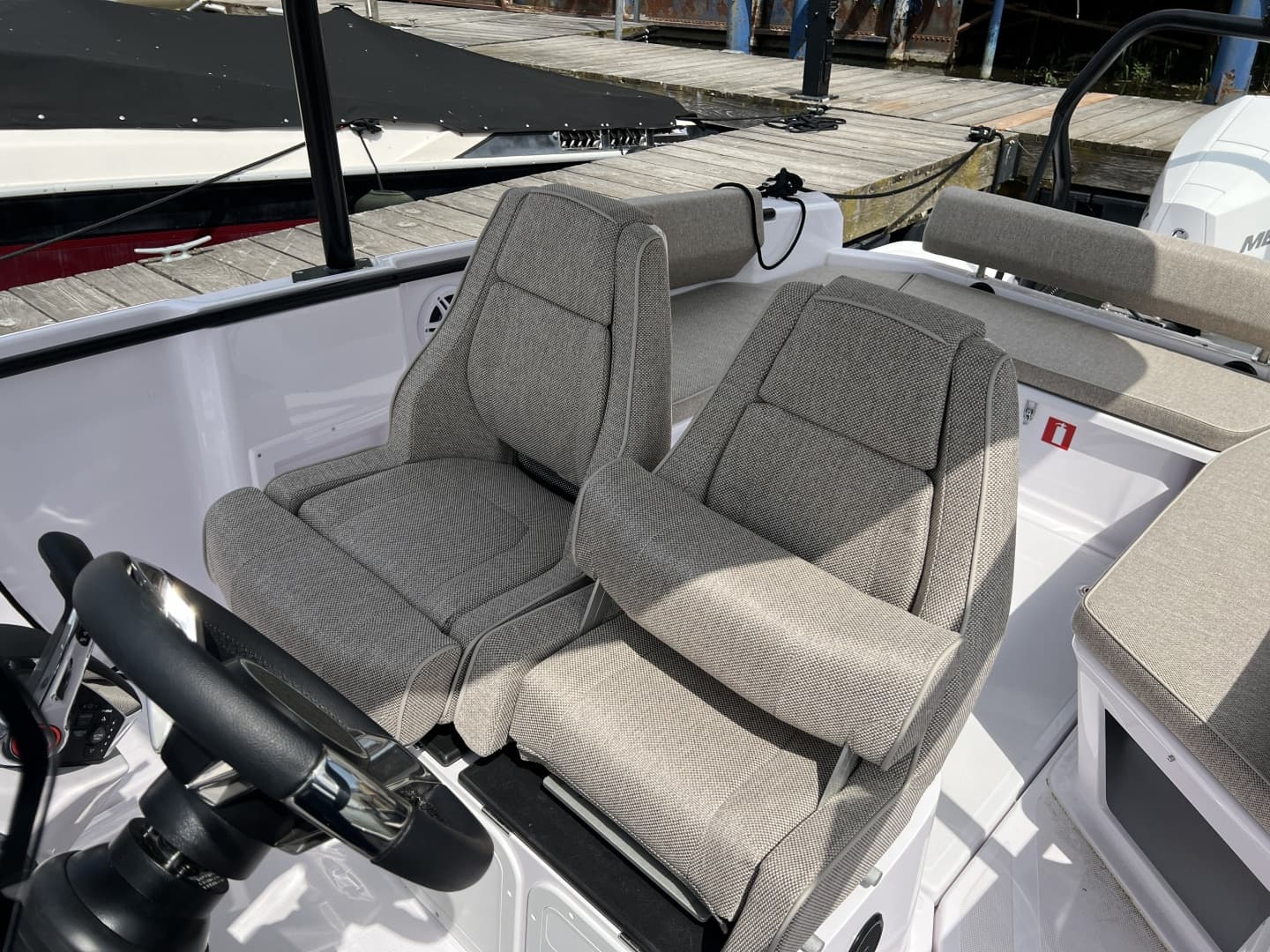 2024 Axopar 22 T-Top