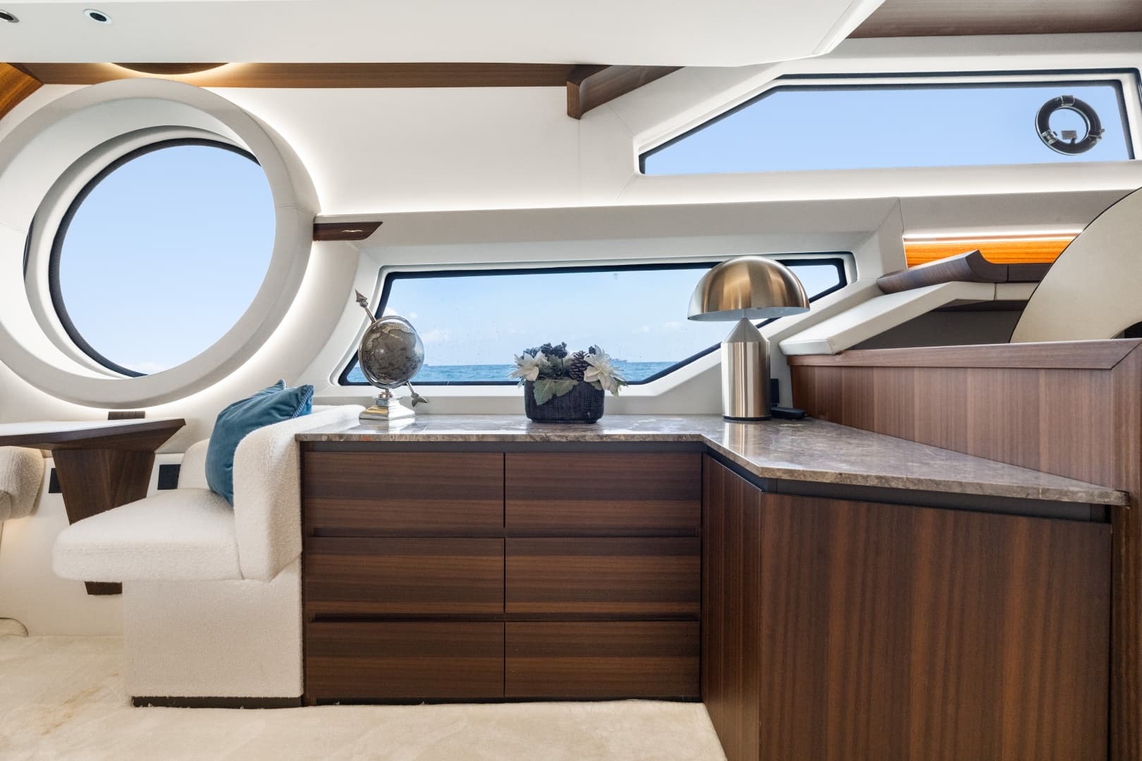2023 Aicon 66 Vivere