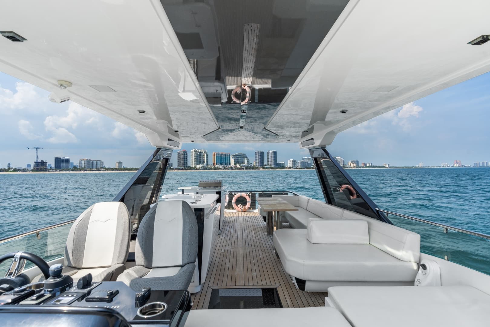 2023 Aicon 66 Vivere