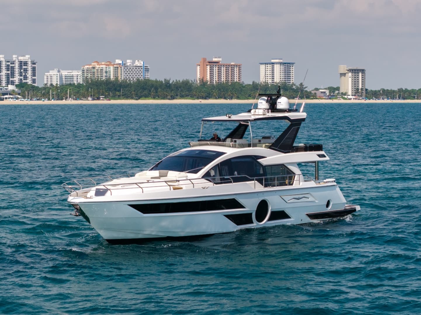 2023 Aicon 66 Vivere