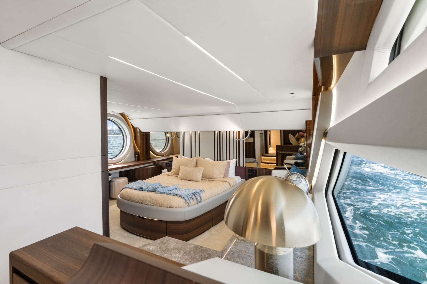 2023 Aicon 66 Vivere