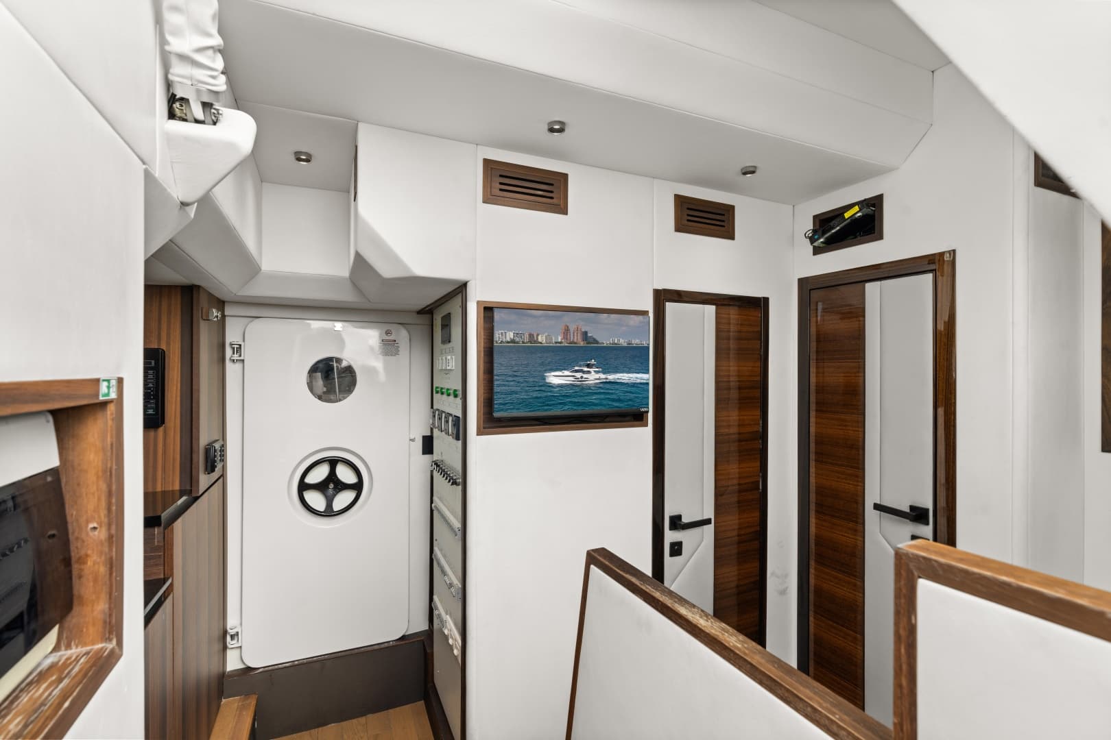 2023 Aicon 66 Vivere