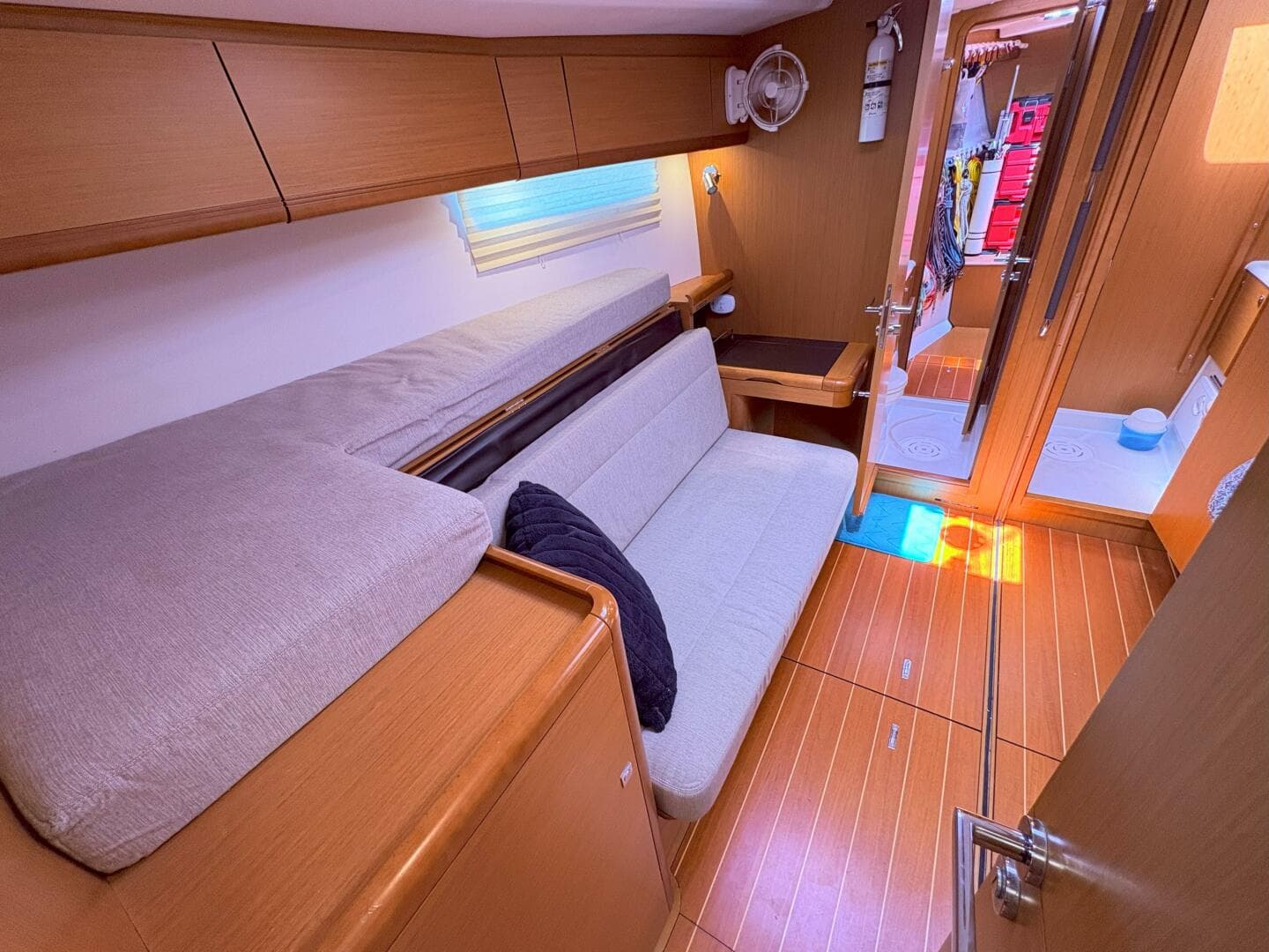 2012 Jeanneau Yacht 57