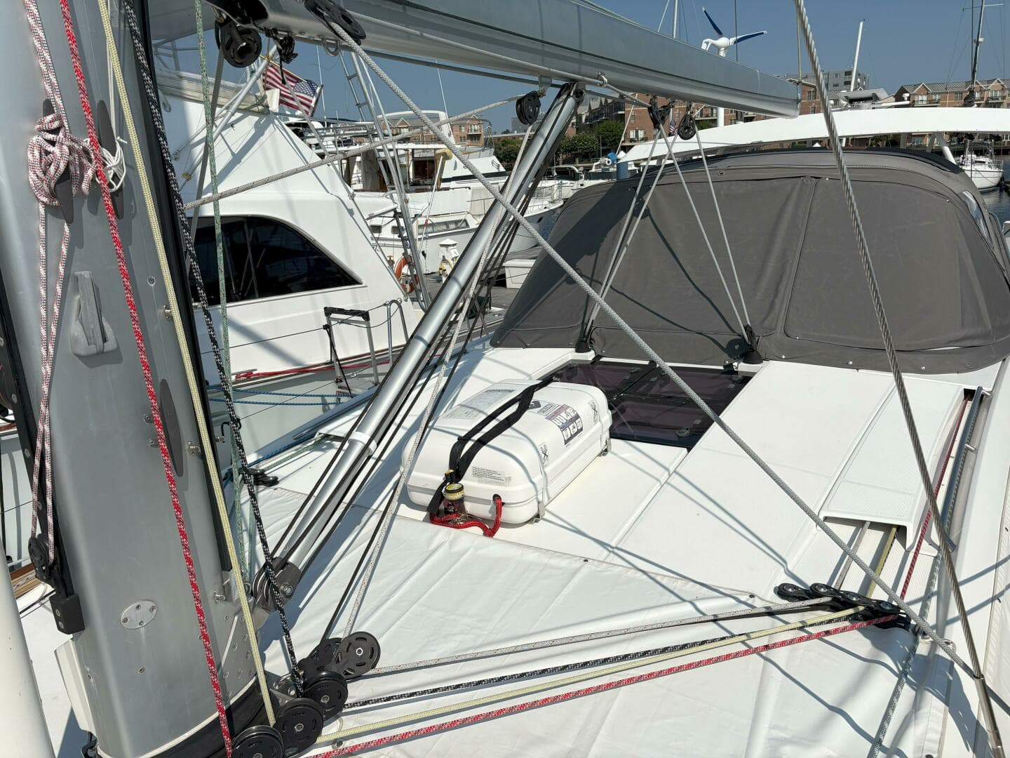 2012 Jeanneau Yacht 57