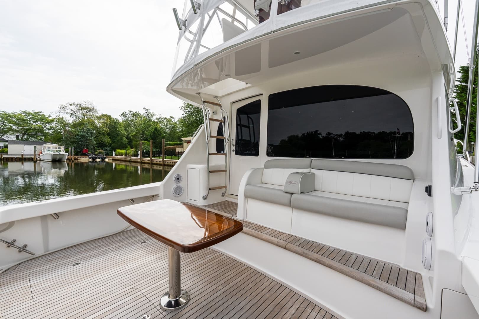2022 Viking 48 Convertible