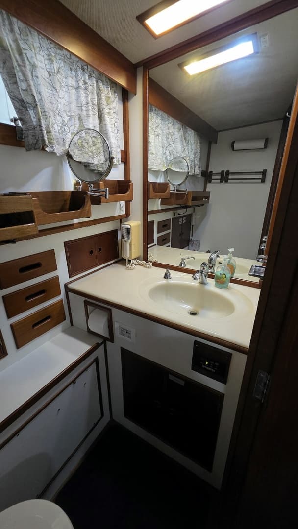 Owners Ensuite Head Vanity