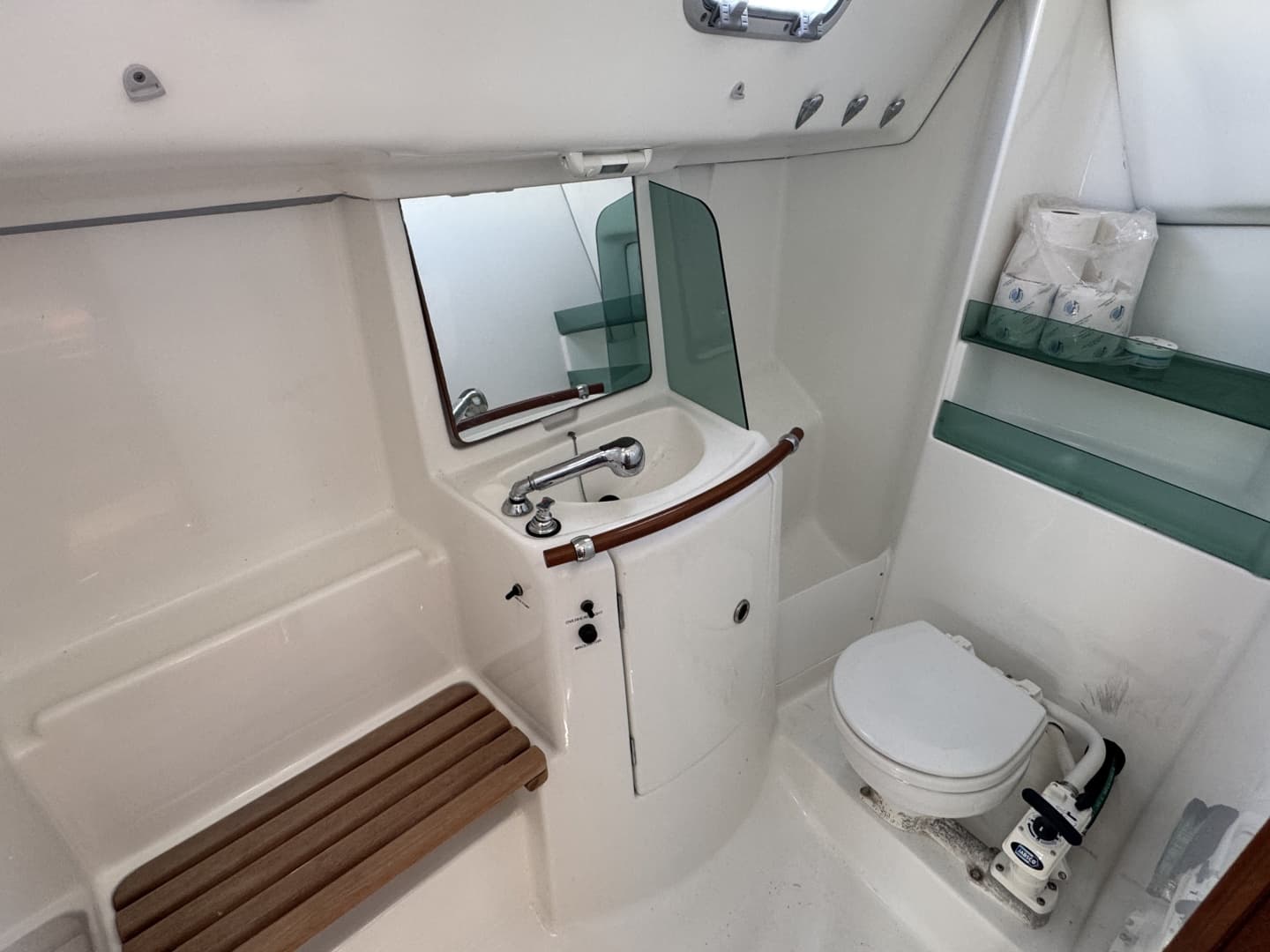 2004 Beneteau 