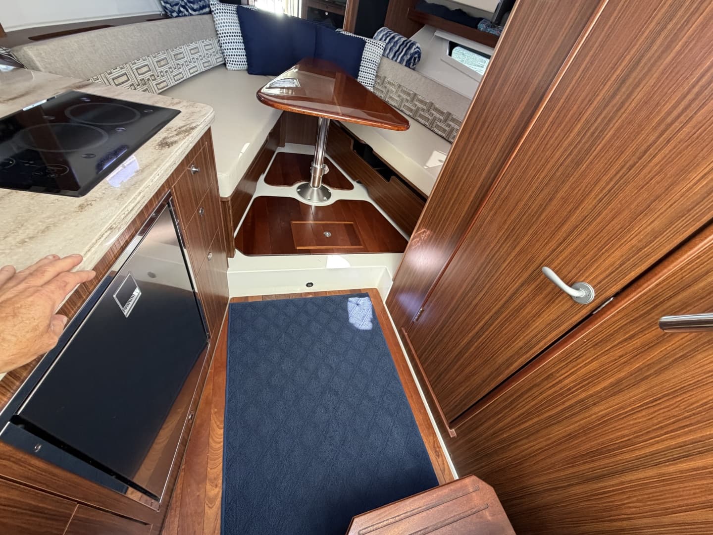 2023 Pursuit OS 355 Offshore