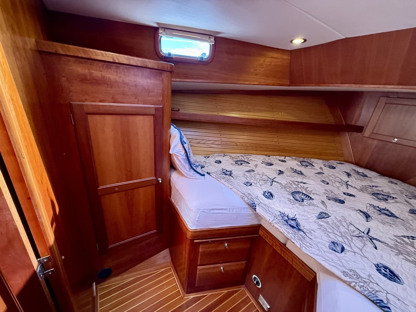 1999 Alden 40 Express