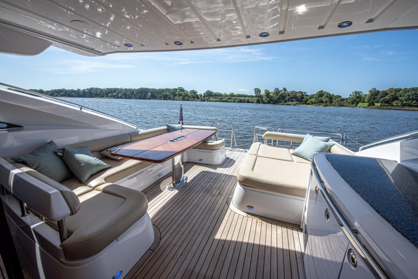 2006 Princess V65