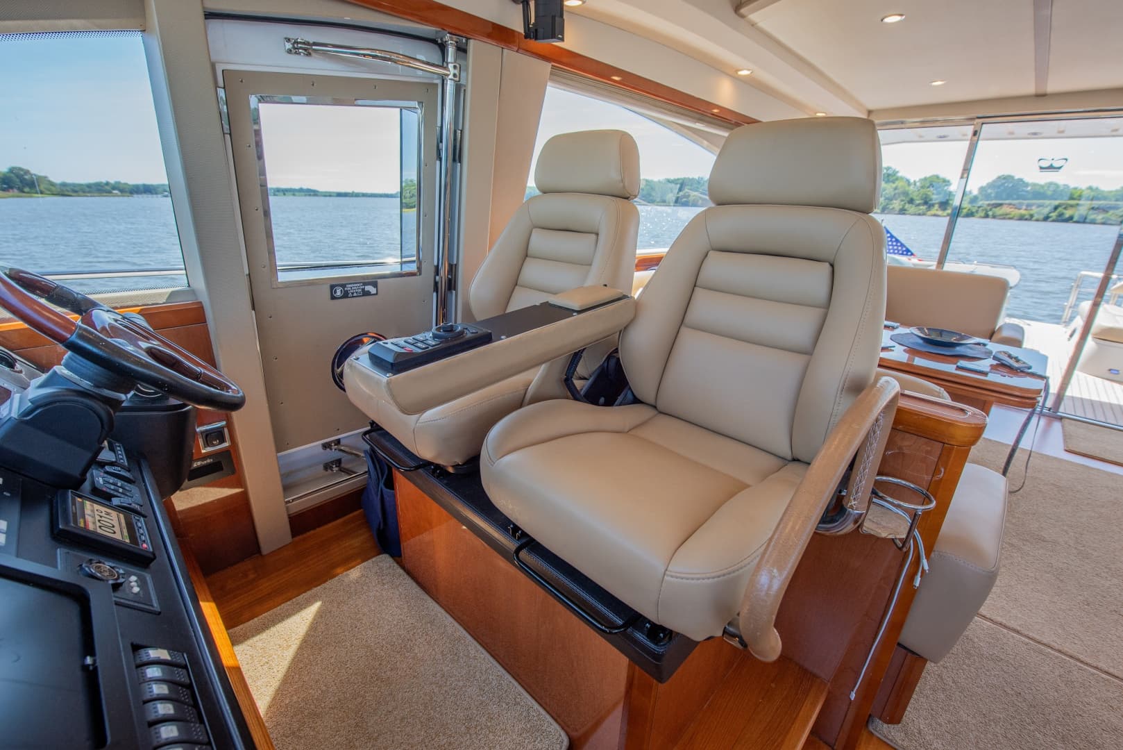 2006 Princess V65