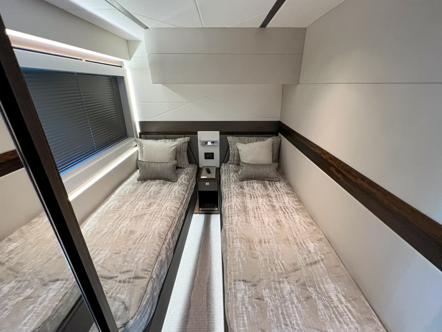 2023 Sunseeker Predator 65