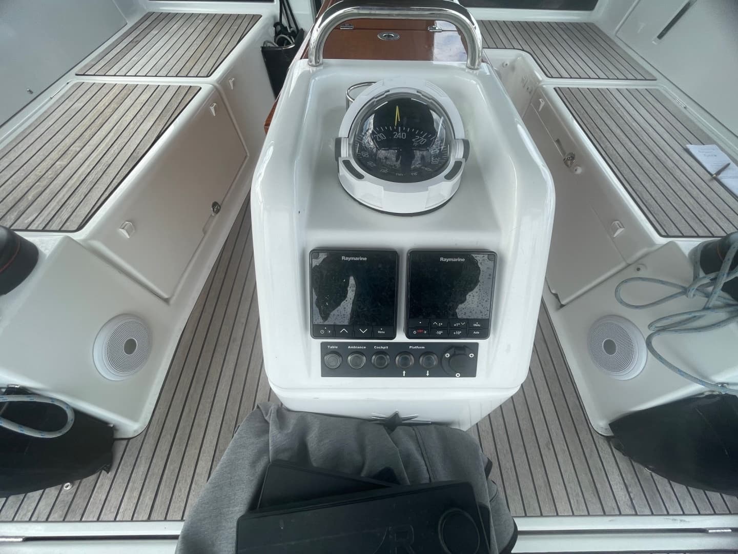 2022 Jeanneau 440