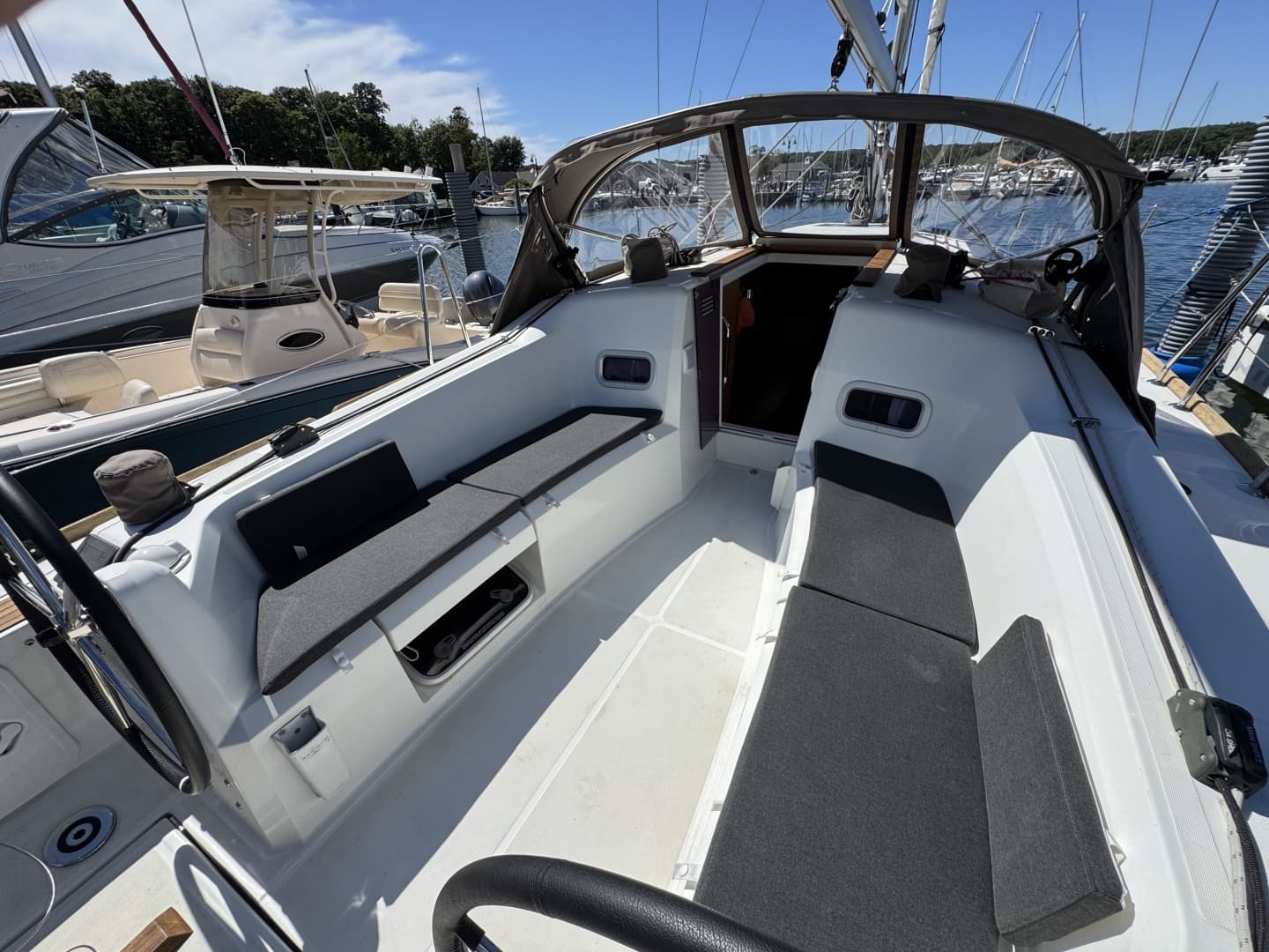2021 Jeanneau 