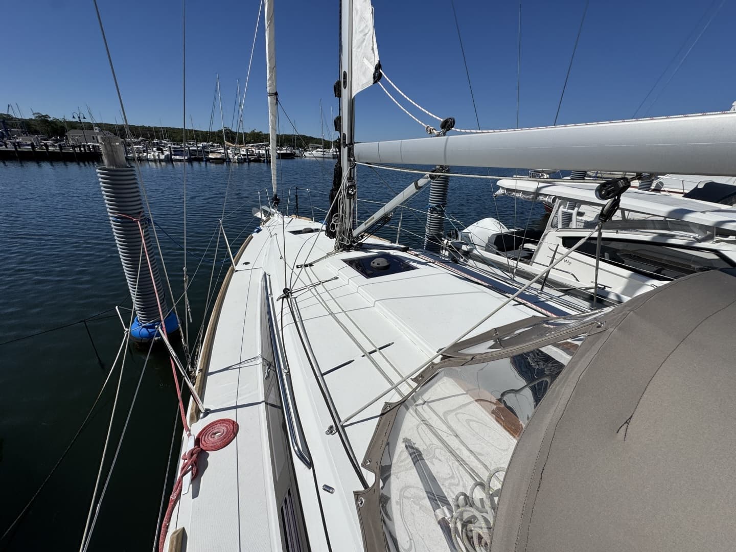 2021 Jeanneau 