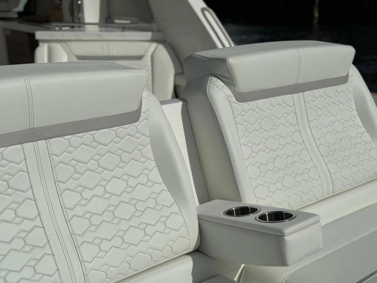2022 Tiara Yachts 43 LE