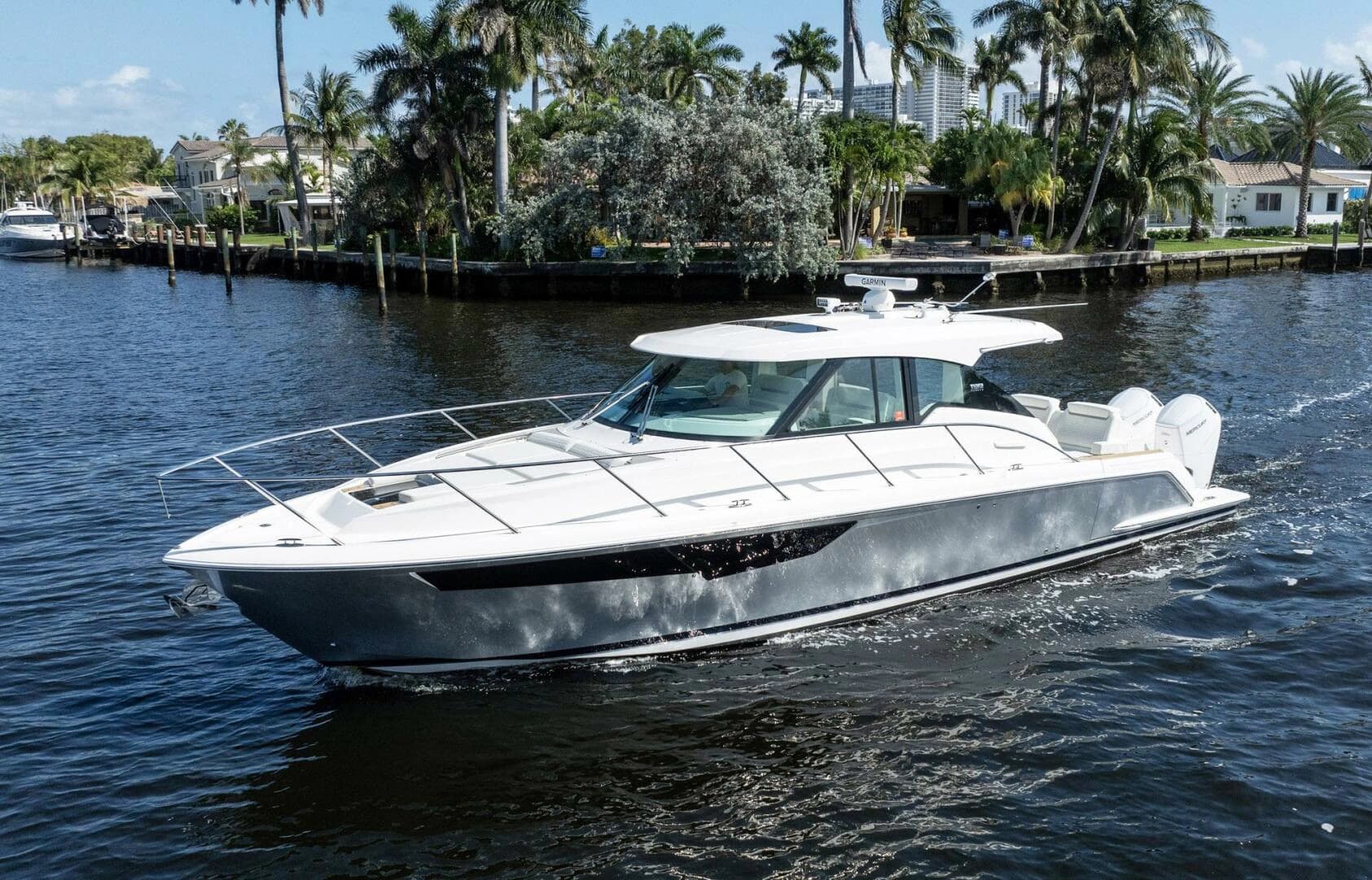 2022 Tiara Yachts 43 LE