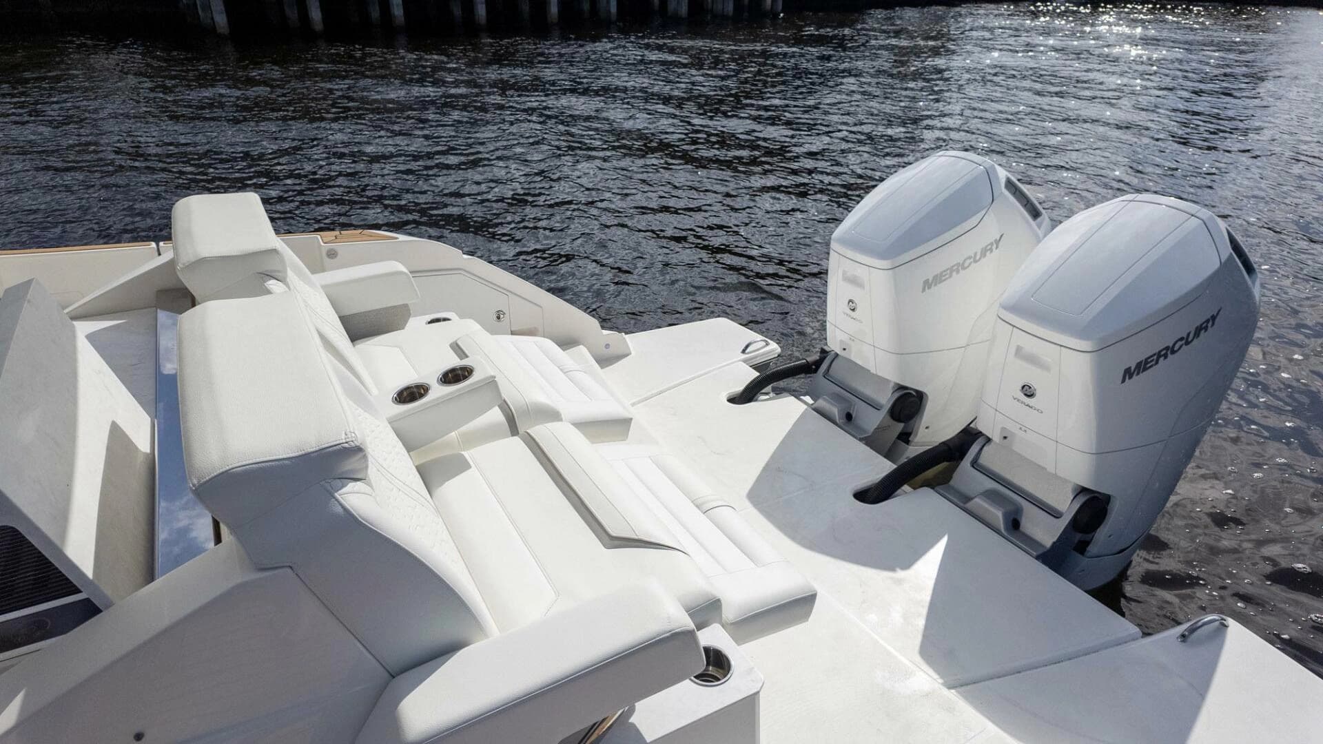 2022 Tiara Yachts 43 LE