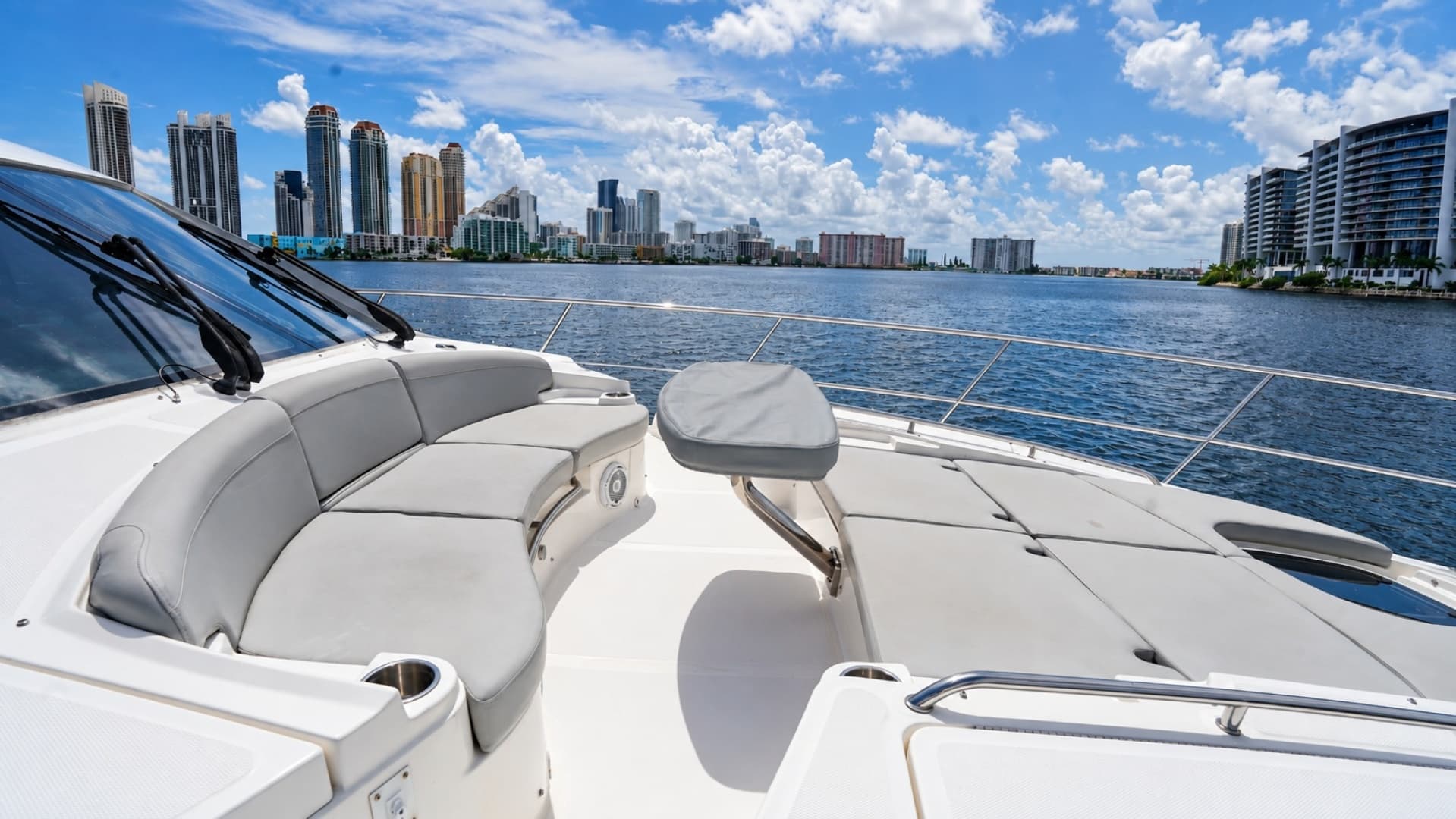 2016 Sea Ray L650 Fly