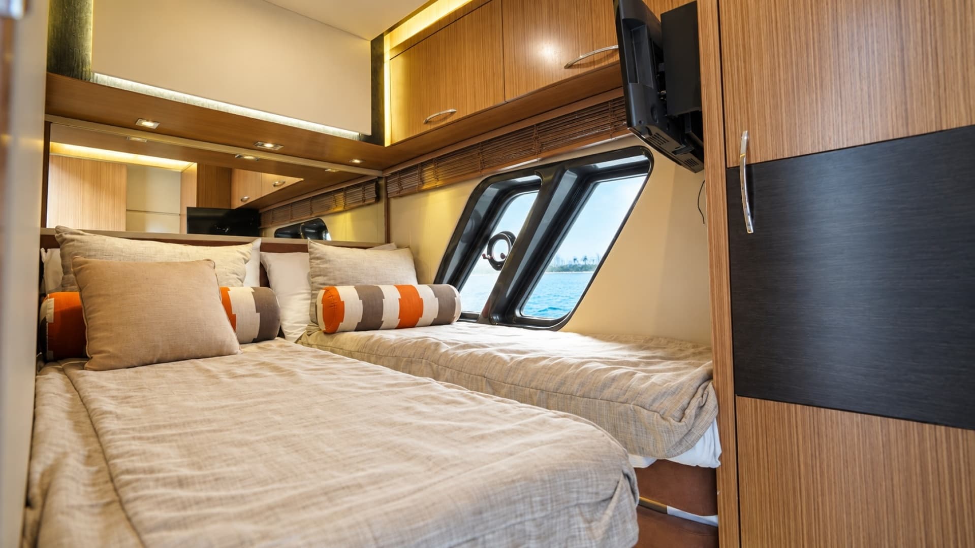 2016 Sea Ray L650 Fly