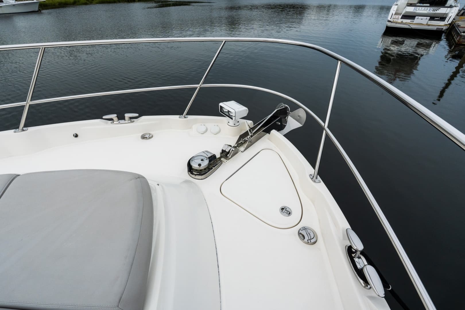2018 Sea Ray L550