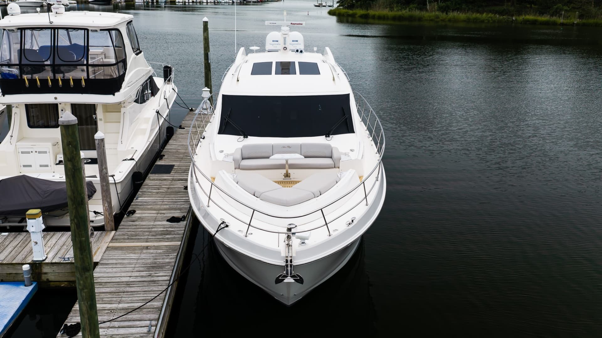 2018 Sea Ray L550