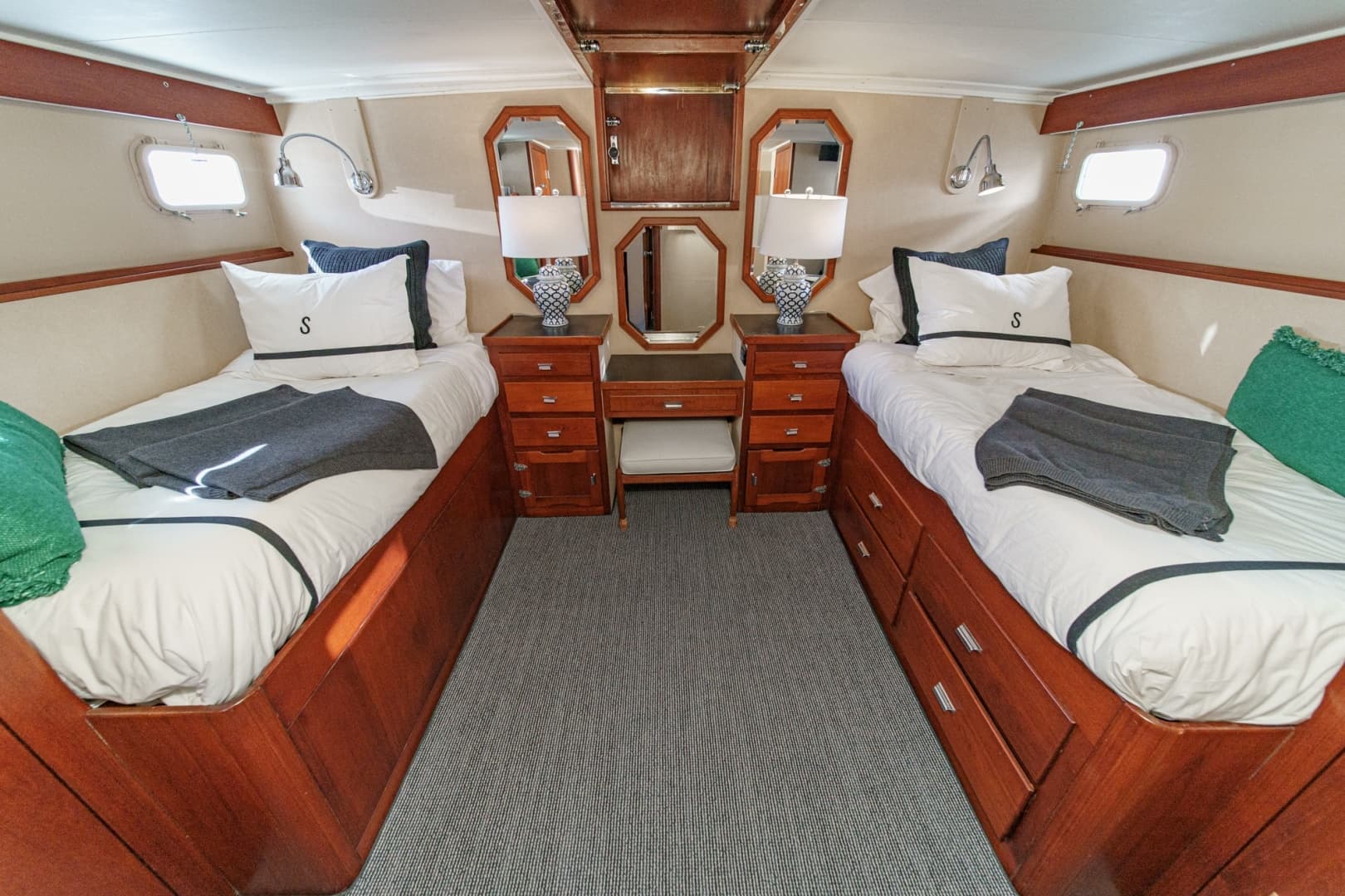 1958 Stephens 53 MY