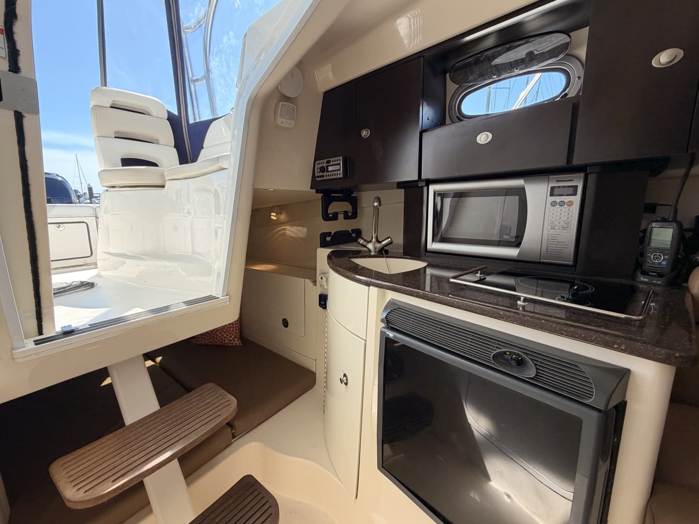 2006 Boston Whaler 285 Conquest