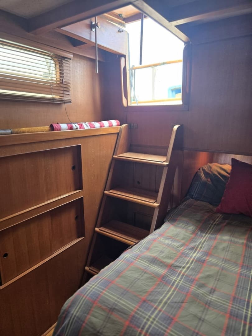 1979 Ocean Alexander 40 Double Cabin