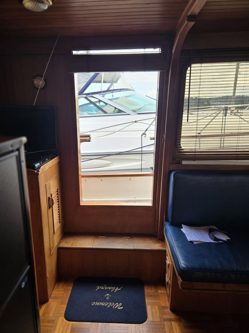 1979 Ocean Alexander 40 Double Cabin