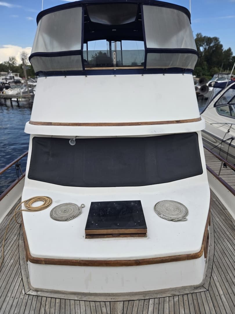 1979 Ocean Alexander 40 Double Cabin