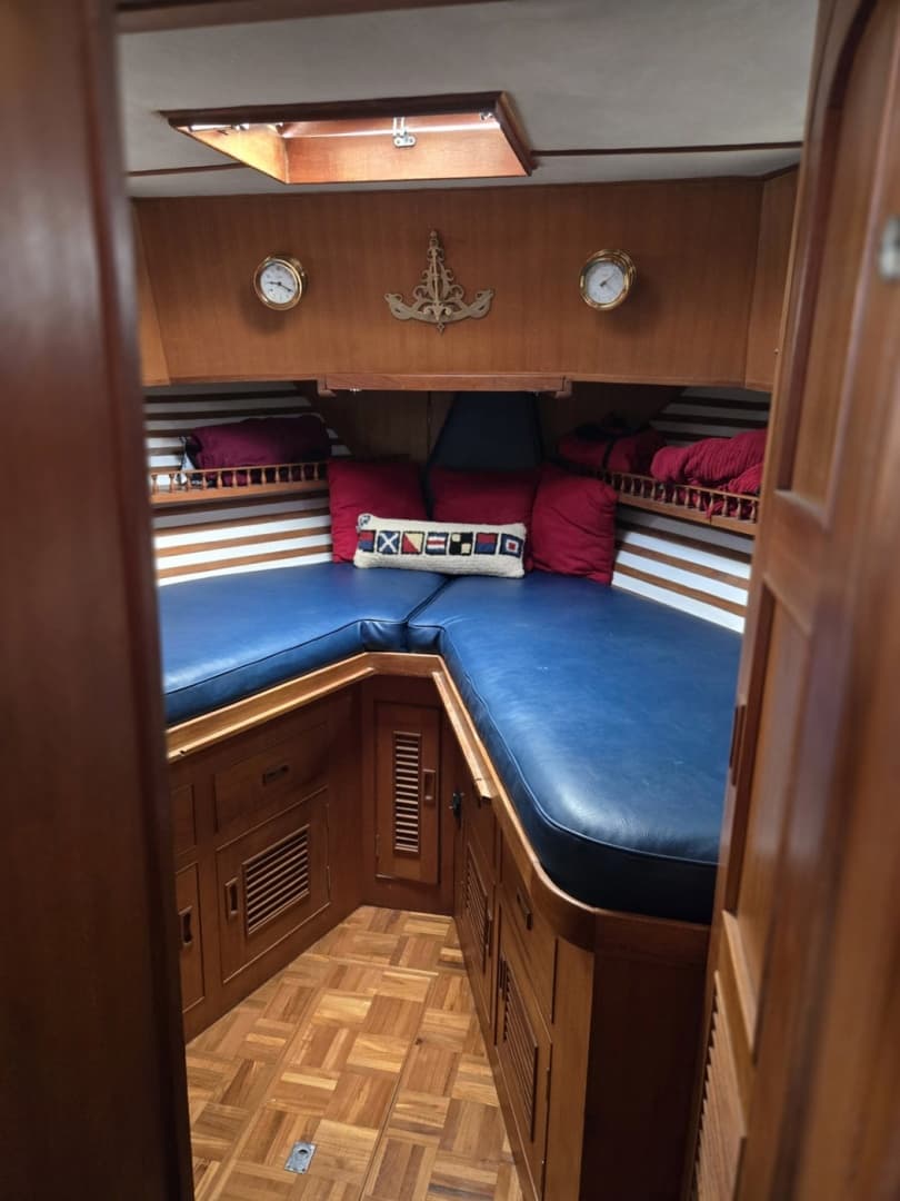 1979 Ocean Alexander 40 Double Cabin