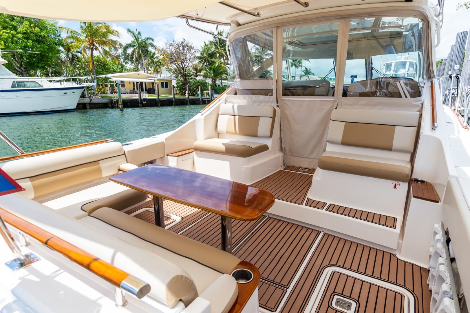 2013 Tiara Yachts 3600 Coronet
