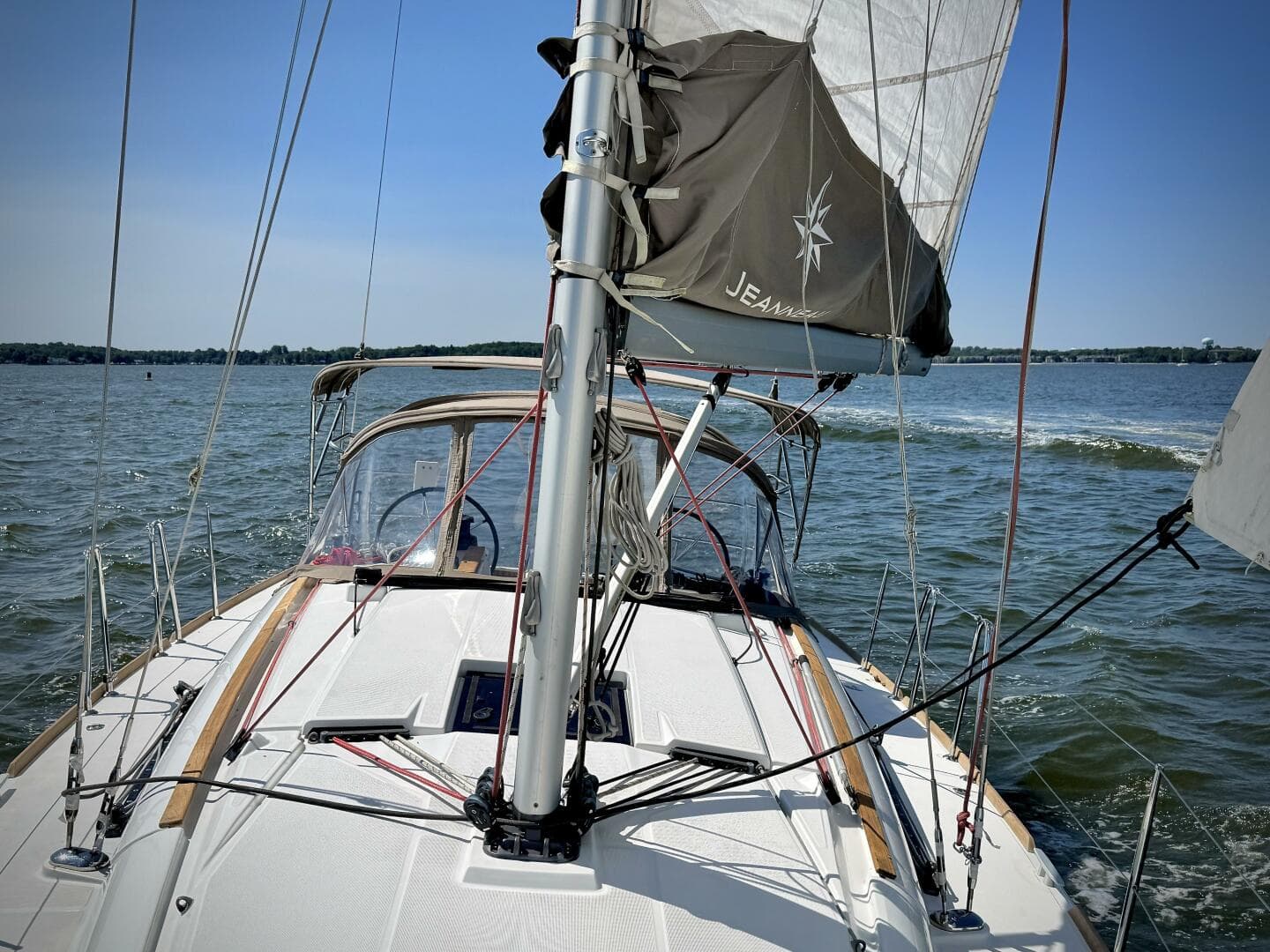2015 Jeanneau 379