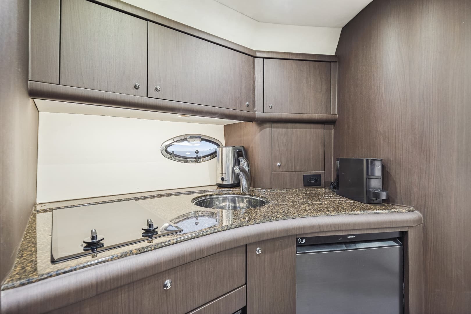 2004 Sunseeker Portofino 35