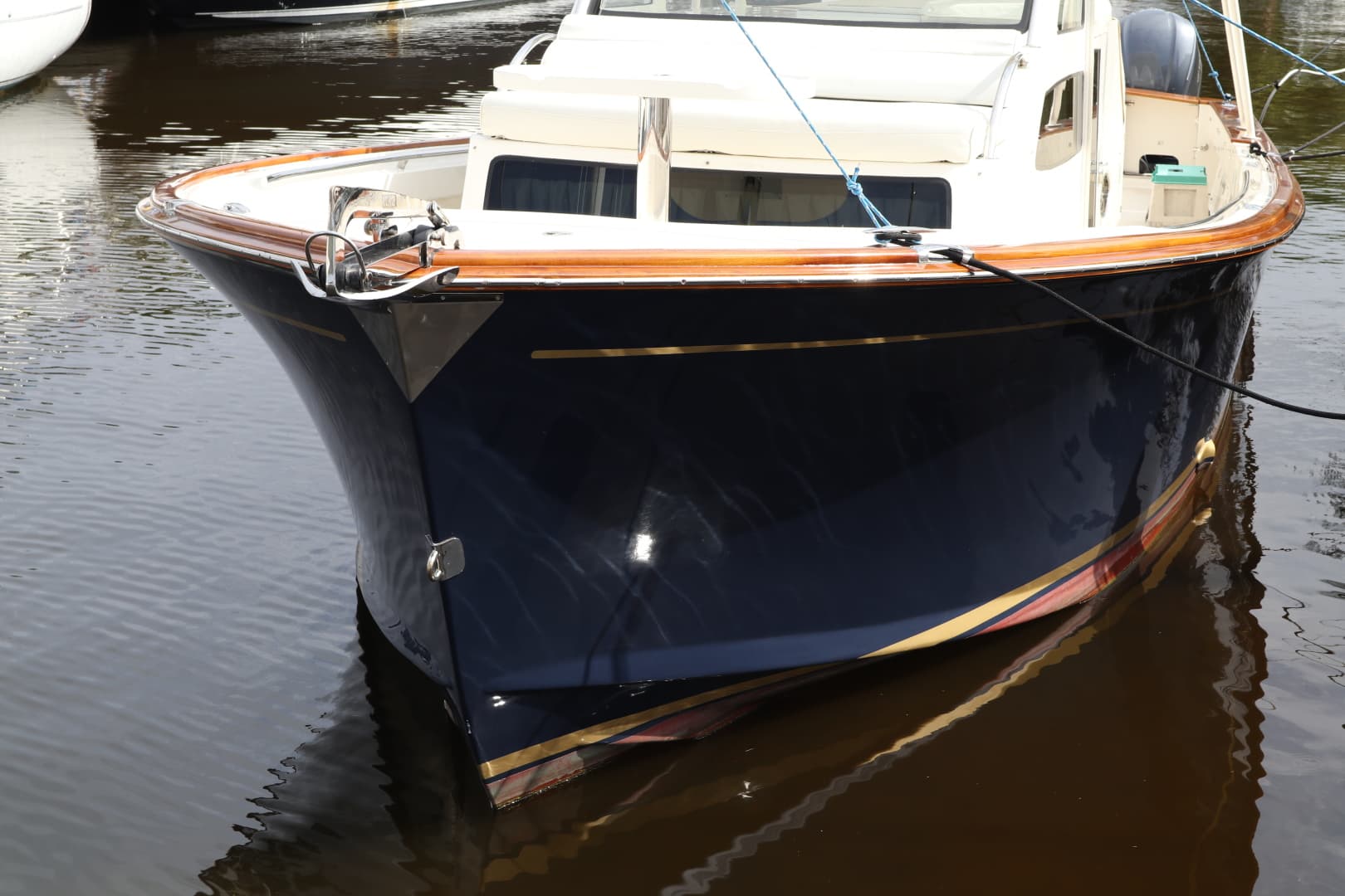 Marlow 37 - MI-DI - Bow Profile