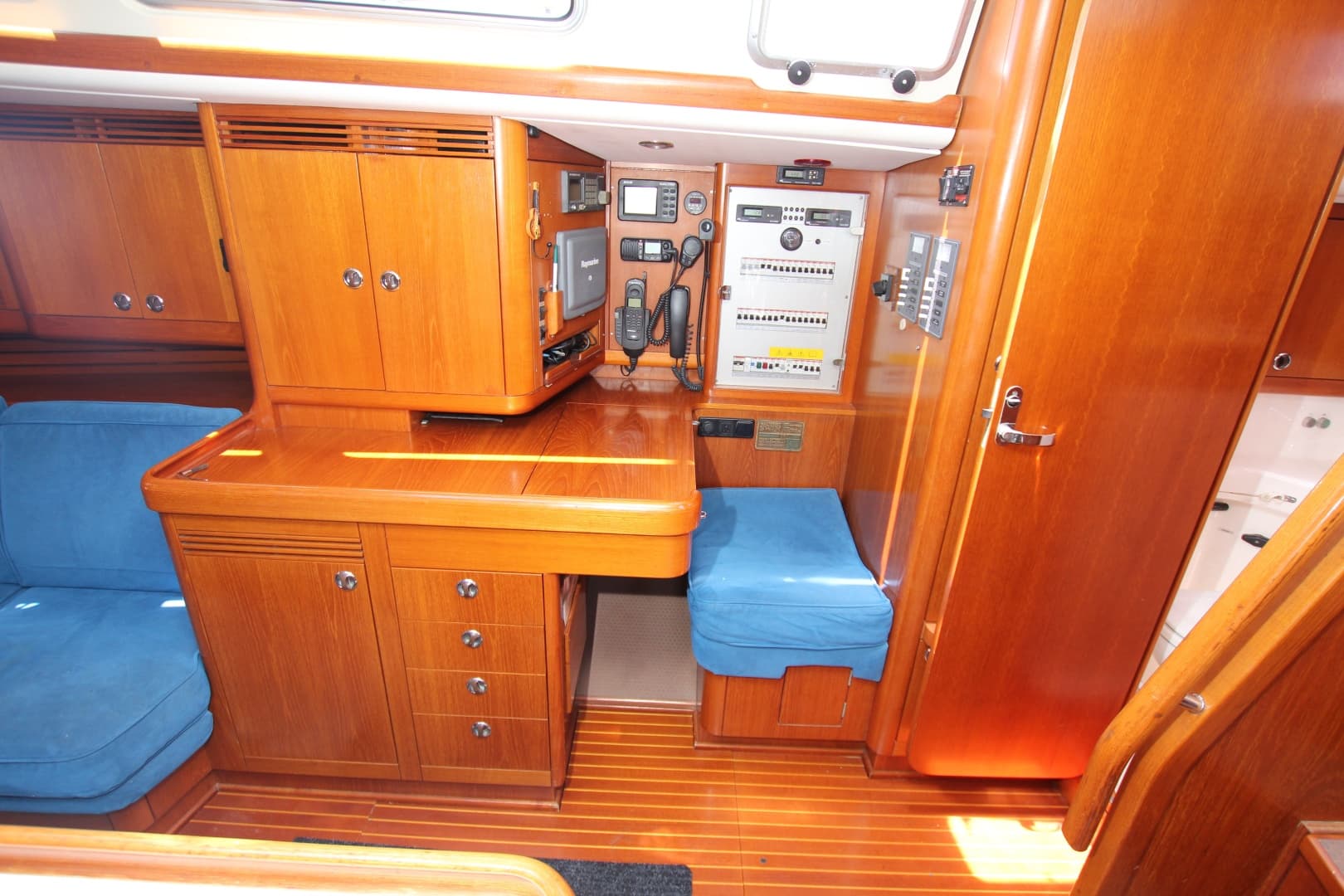 2000 Nautor Swan 