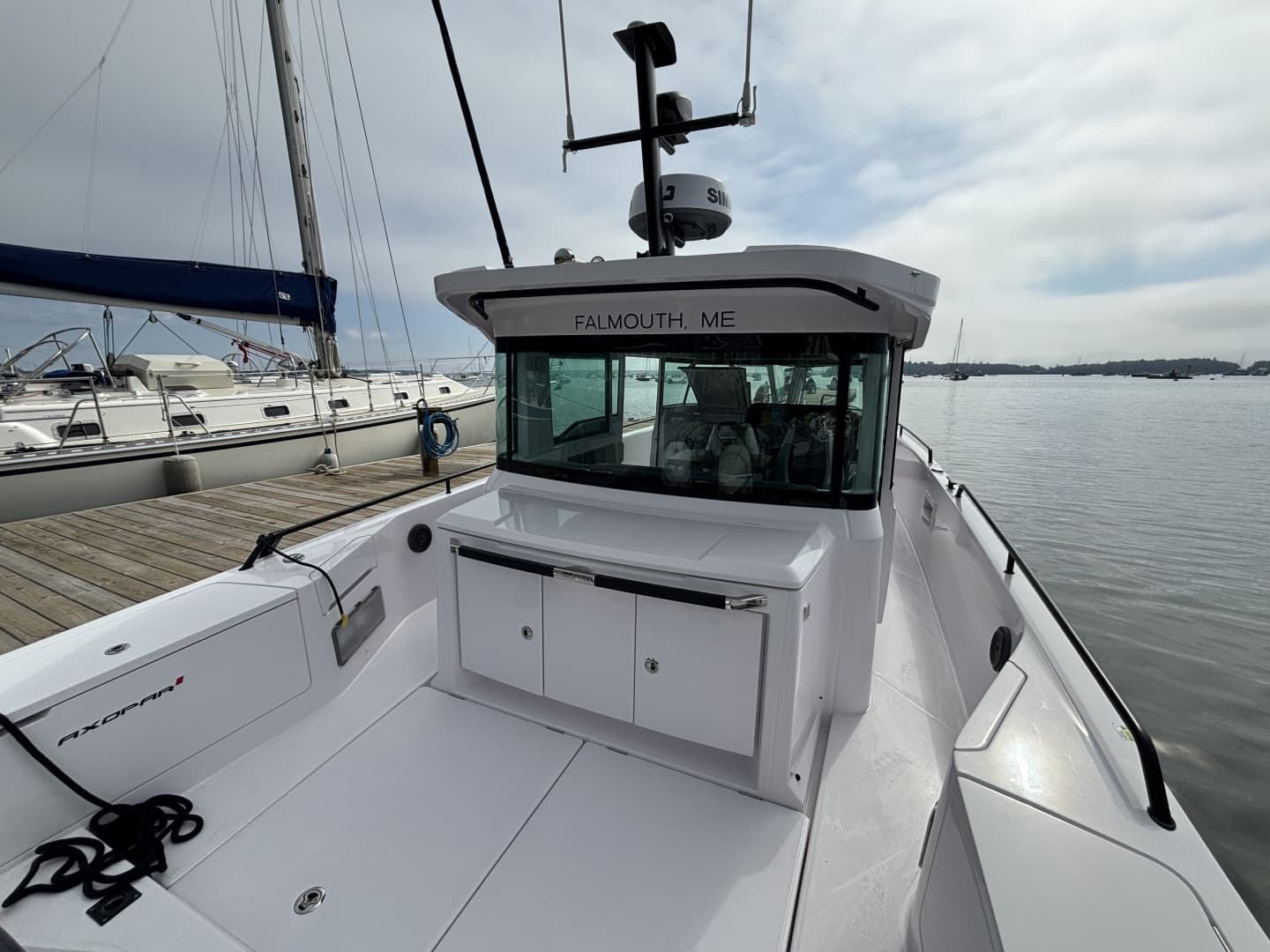 2024 Axopar 37XC Cross Cabin